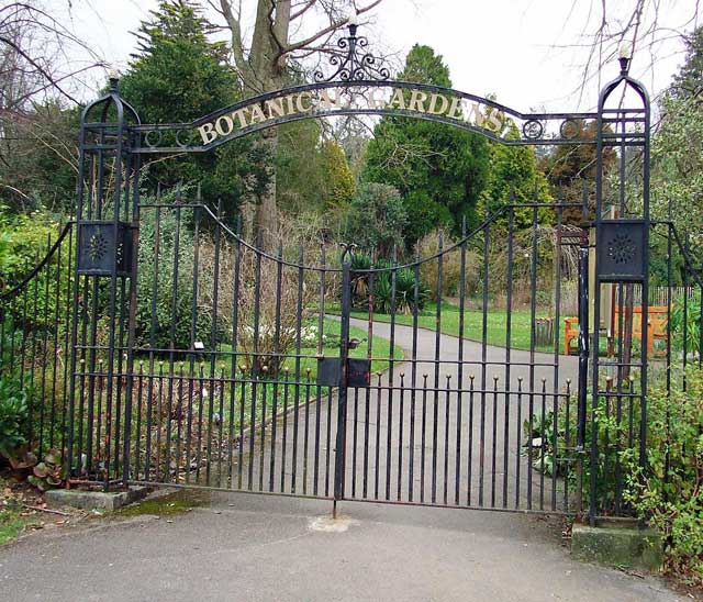Bath Botanical Gardens - Britain All Over Travel Guide