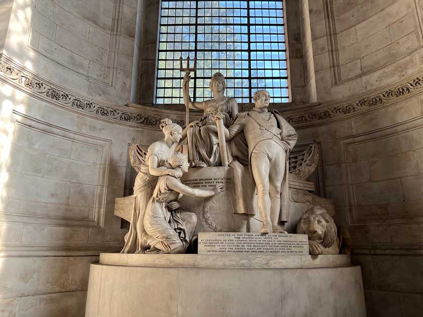 The monument to Admiral Earl Howe.